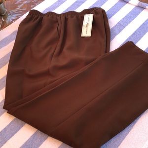 Classic Alfred Dunner elastic waste pants in chocolate brown Size 14